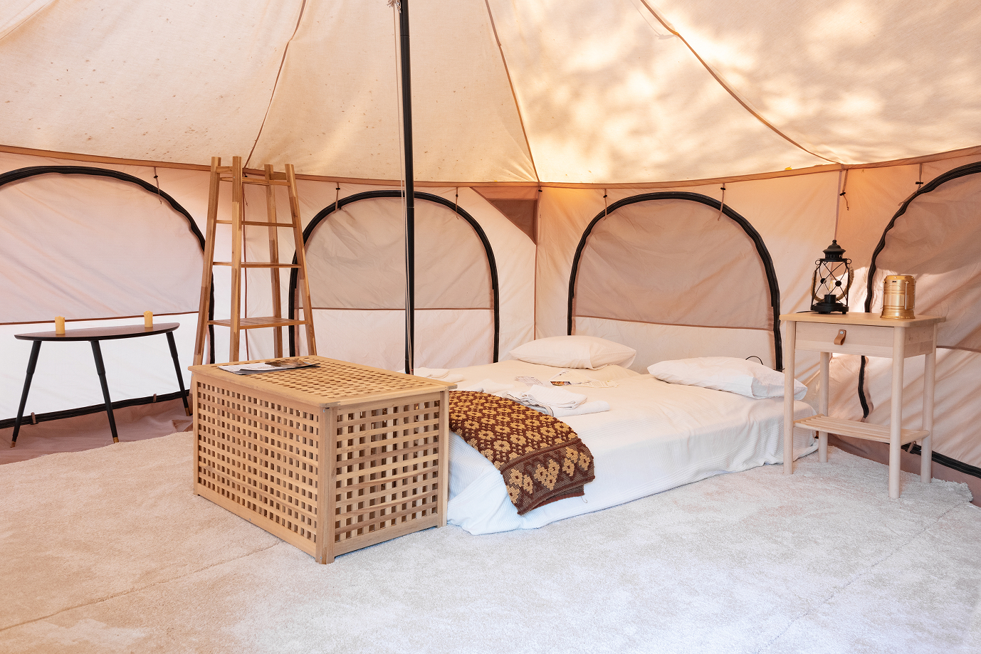 glamping cort 1 1